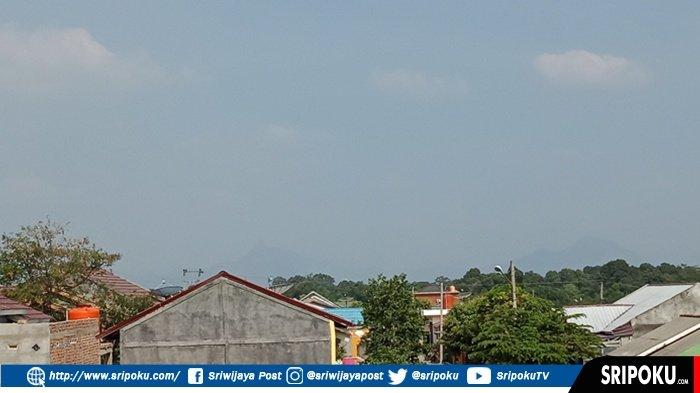 Bukit Serelo di Kabupaten Lahat  Tiba-tiba Hilang Ditelan Kabut Asap, Dinas LH Ungkap Penyebabnya