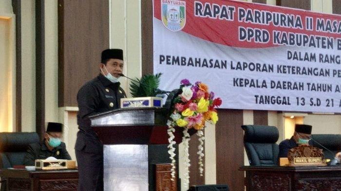 Bupati Banyuasin H Askolani Sampaikan Capaian Berbagai Target Pembangunan Daerah di Paripurna LKPJ