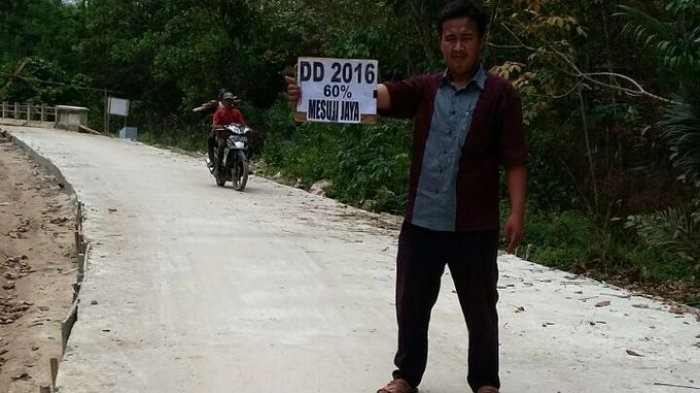 Mobil Perusahaan Dilarang Melintas Diporos Jalan Desa