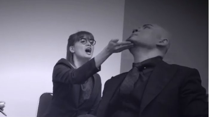 Tampil Cerdas & Berkelas, Ternyata Ini Perlakuan Deddy Corbuzier ke Chika Jessica, Pantes Out