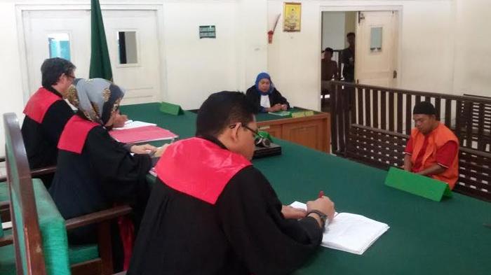 Miliki 4 Paket Sabu Seberat 0,141 Gram, Deni Irawan Dituntut 4,5 Tahun Penjara dan Denda Rp 800 Juta