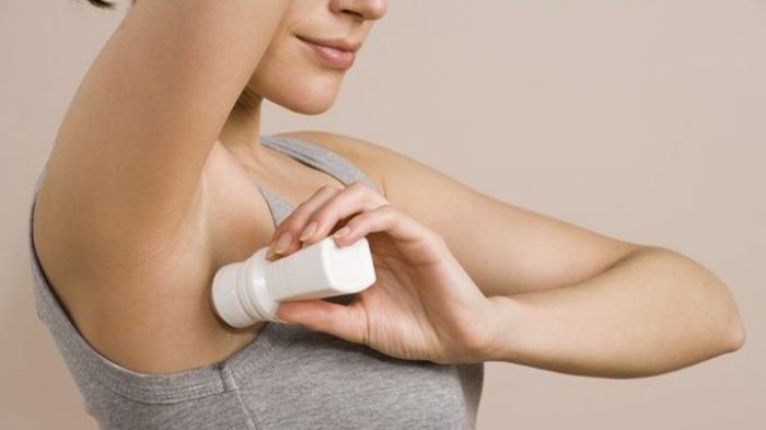 Tak Hanya untuk Ketiak, Inilah 5 Kegunaan Lain dari Deodoran untuk Kecantikan