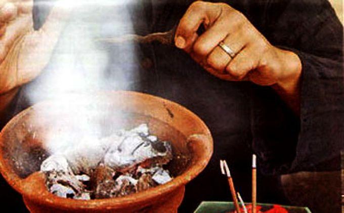 Ulama: Jangan Santet KPK, Silakan Santet Saya