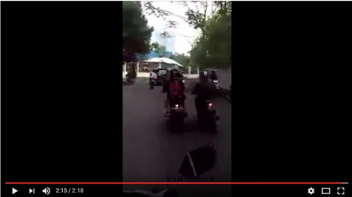 Video Emak-Emak Rekam Mobil Anies Serobot Antrean sambil Ngomel Viral