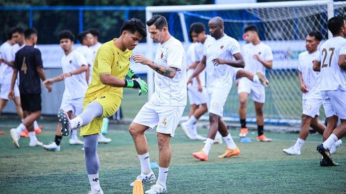 Calon Bomber Sriwijaya FC Escobar Pukau Jajaran Pelatih, Coach Azul: Semoga Cepat Blend Pemain Muda