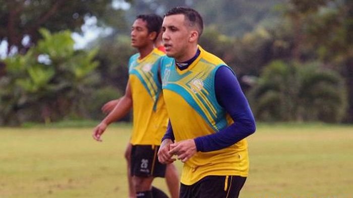 Bertoldo Kecewa Berat Dipaksa Tinggalkan Arema