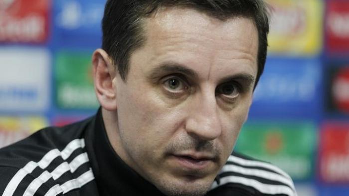 Gary Neville Raih Kemenangan Pertama