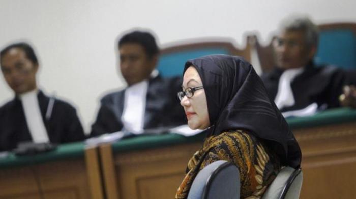 Atut Divonis 4 Tahun Penjara Denda Rp 200 Juta