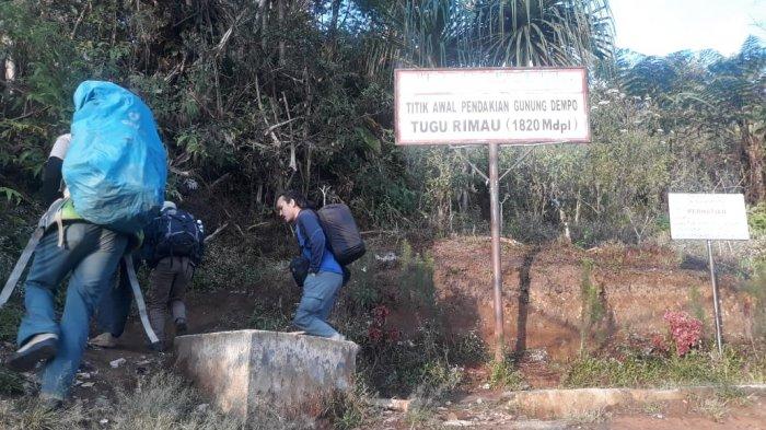 Pencarian Dua Pendaki Jambi yang Hilang di Dempo Berlanjut, Walikota Alpian Bentuk Tim