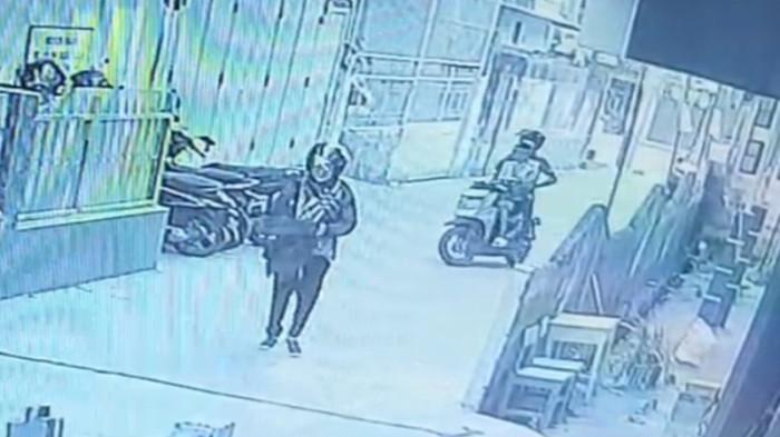 Guru Perempuan di Palembang Dibuntuti 2 OTD di Tempat Sepi, Harta Berharga 'Dipetik' di Tempat Sepi