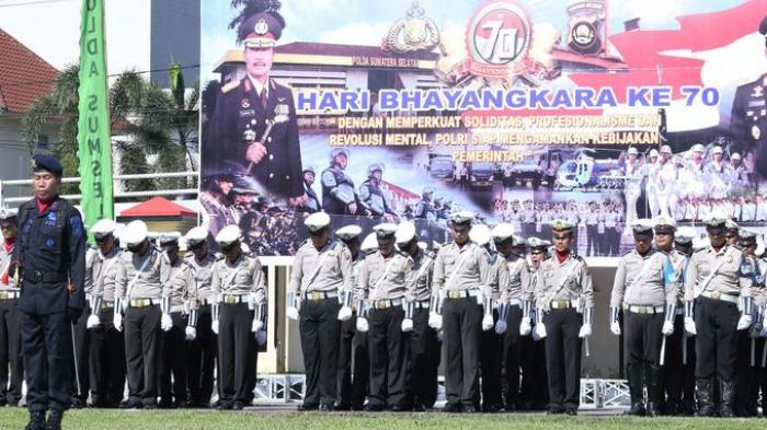 Suasana Upacara Hari Bhayangkara ke-70 (FOTO)