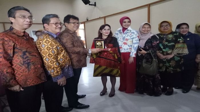 Pasien BPJS Kesehatan yang Lakukan Operasi Caesar Dikenakan Biaya Tambahan