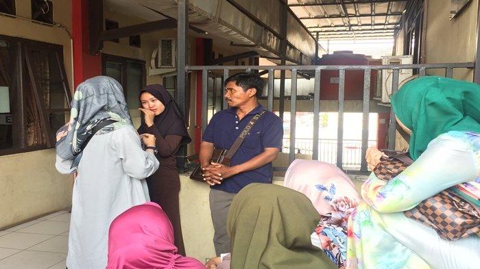 Ayah Inta Ferli Datangi Jenazah Perempuan yang Tenggelam di Sungai Musi, Dia Itu Orangnya Cemasan