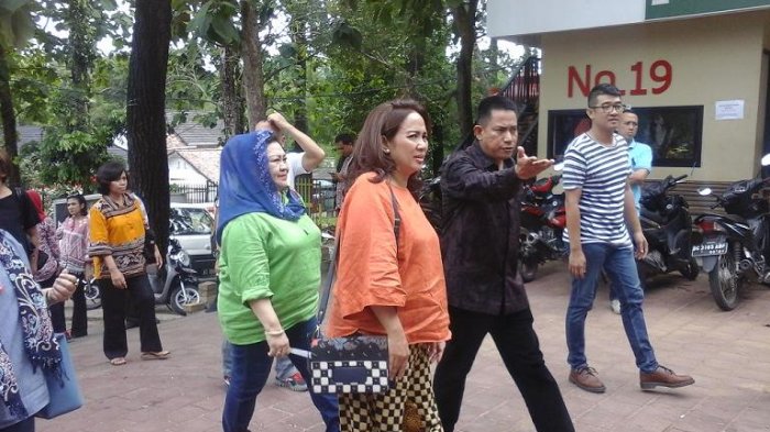 Kunjungi Palembang, Badan Promosi Pariwisata Semarang diajak ke Pempek Beringin dan Songket