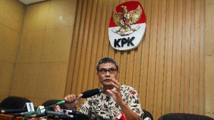 Penyidik KPK Sita Honda Jazz Terkait Kasus Walikota Palembang