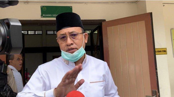 Bupati Muara Enim Non Aktif, Juarsah saat diwawancara awak media usai persidangan, Kamis (2/9/2021).