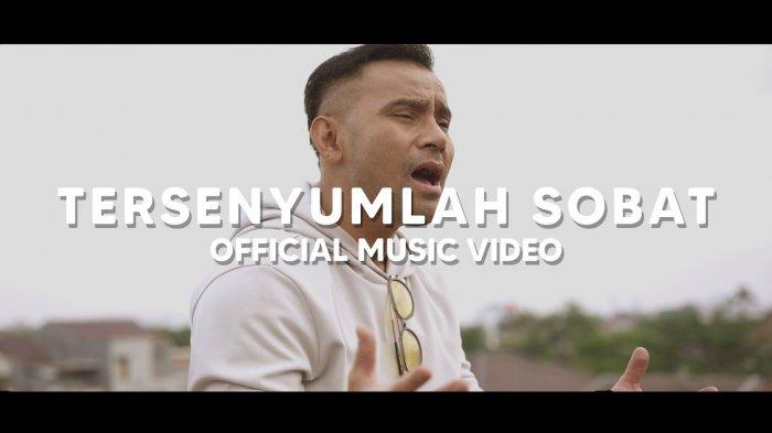 Download Lagu Judika - Tersenyumlah Sobat, Lagu Apresiasi Untuk Petugas Medis Perawat Pasien Corona