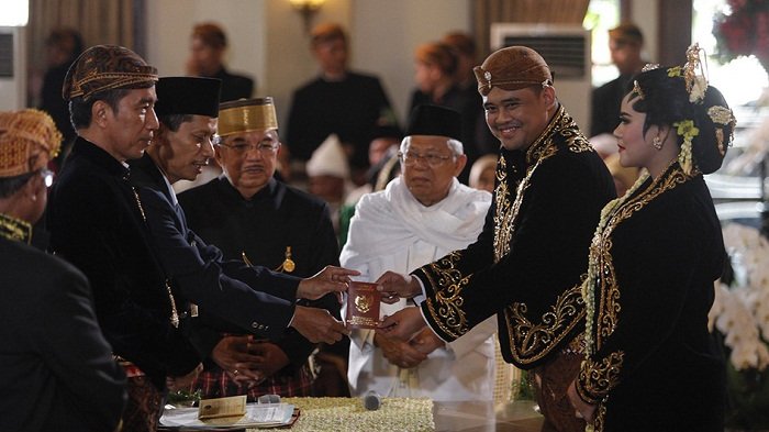 Ngunduh Mantu Jokowi, Ayah Bobby Nasution, Kahiyang Diberi Marga Siregar. Ternyata Ini Alasannya