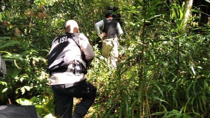 BAK Kota Mati,Pasca Penyerangan 4 Prajurit TNI, Warga 4 Kampung Lari Masuk Hutan: Takut Jadi Sasaran