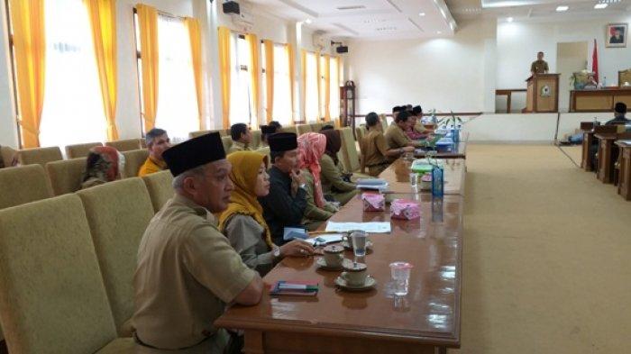 Walikota Pagaralam Geram Saat Hadiri Paripurna