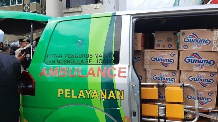 APES Sopir Ambulans Terciduk Muat Minuman dan Roti Saat Aksi 1812;