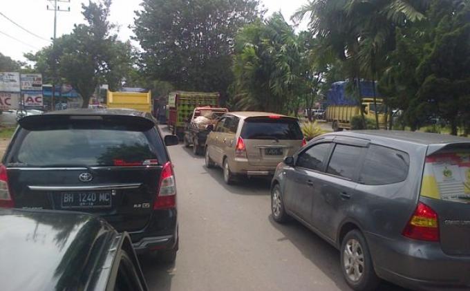 Macet 3 Kilometer di Musi II