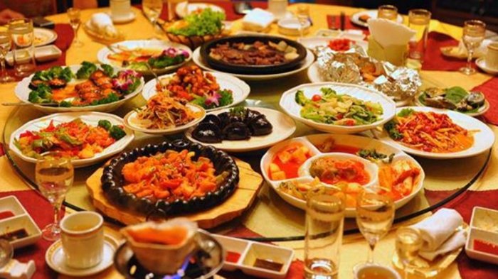 Anda Malas Beribadah? Periksa Apakah Anda Makan 4 Jenis Makanan Penyebabnya Ini