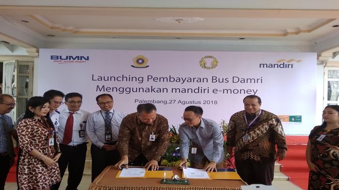 Mahasiswa Unsri Bisa Naik Damri Trayek Palembang-Indralaya Lebih Murah Dengan e-Money