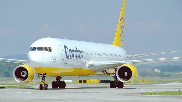 Pilot Maskapai Ini Diam-diam Rekam Adegan Seksual Pramugari