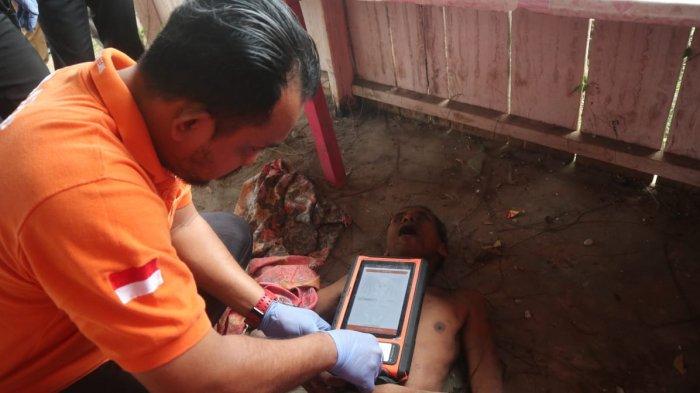 Seorang Ibu Rumah Tangga Histeris Lihat Mayat Tanpa Busana di Lahat, Spontan lakukan Ini