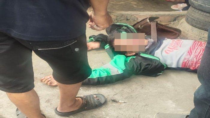 Seorang Penarik Ojol di Palembang Terjatuh Diduga Kabur Pasca Tabrak Pengendara, Hidung Keluar Darah