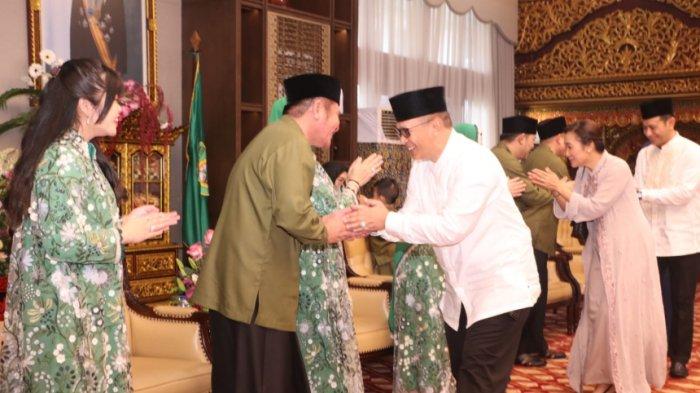 Berita Foto: Suasana Open House Idul Fitri Gubernur Sumsel Herman Deru - open-house-gubernur-sumsel-idul-fitri-1444-h-2.jpg