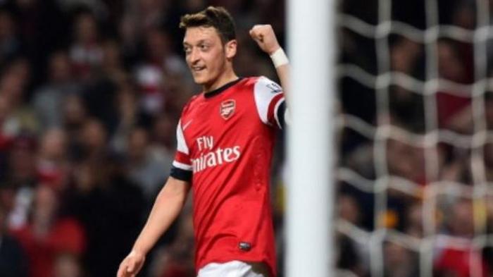 Mesut Oezil dan Alexis Sanchez Bakal Tinggalkan Arsenal?