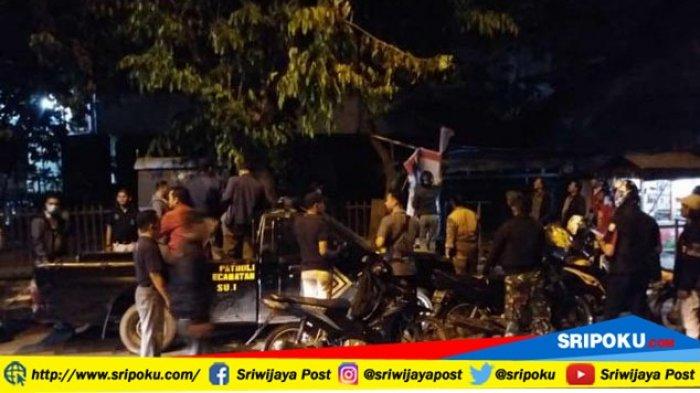 Dianggap Salahi Aturan , APK Caleg Sepanjang Jalan Protokol KH Wahid Hasyim Ditertibkan