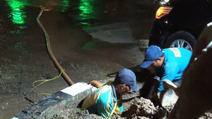 Perbaikan Kebocoran Pipa PDAM di Simpang Polda, 3 Wilayah di Palembang Terganggu