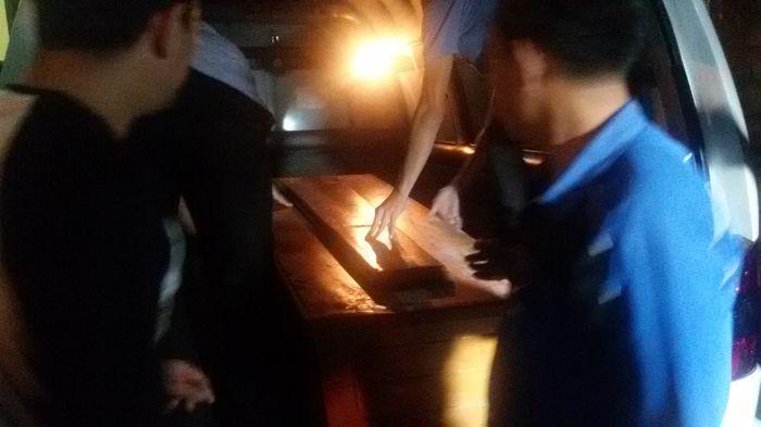 Selesai Autopsi Enam Jam, Yoppy Langsung Dimakamkan Dini Hari