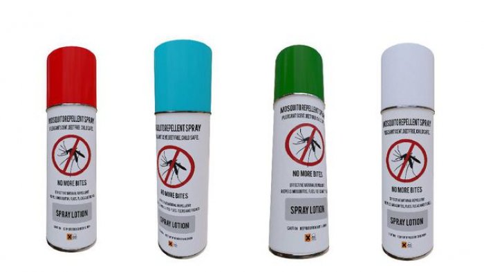 Pendeta Afsel 'Sucikan' Pasien dengan Semprotan Serangga