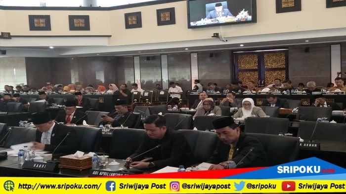 Berita Palembang: Wako, Wawako dan Pejabat Tinggi Pemkot Palembang tak Hadiri Rapat Paripurna