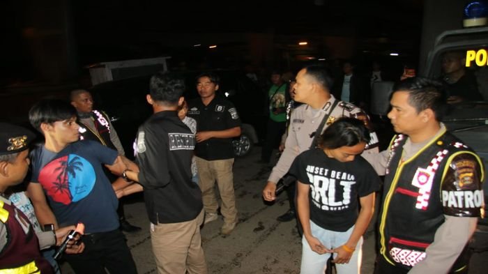 Gugup Saat Razia Preman, 3 Pemuda Ini Justru Terciduk Gegara Ini. Begini Pengakuannya