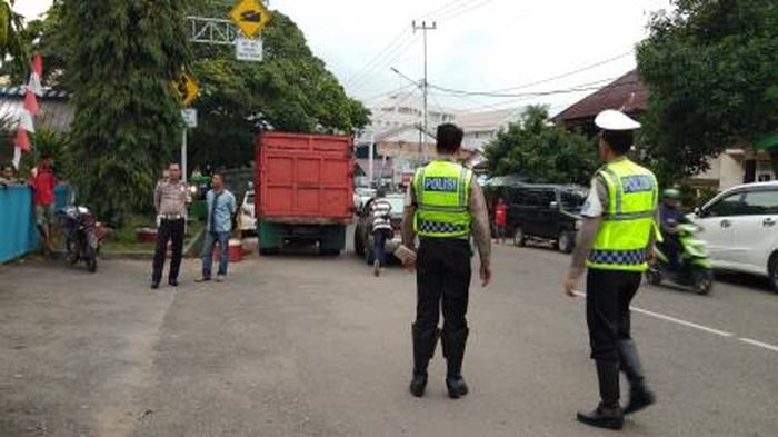 Ternyata Selama Ini Sopir Truk Batubara Sengaja Angkut Muatan Lebih Ini Faktanya