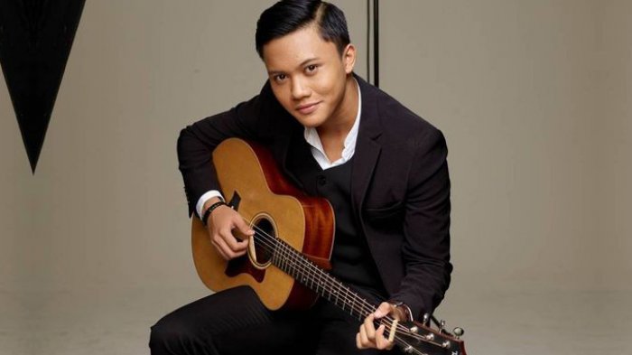 Terlihat Pendiam dan Culun, Siapa Sangka Rizky Febian Ini Jadi Penyanyi Terkenal, Idola Cewek-cewek