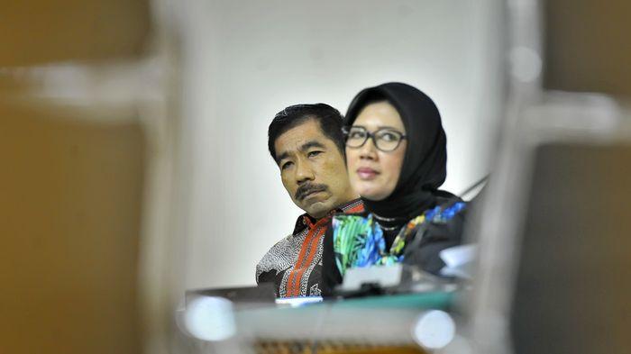 Akil Mochtar Sering Suruh Sopirnya Tabungkan Uang Ratusan Juta Rupiah