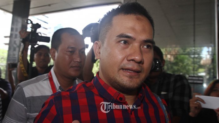 11 Artis Ini Pernah Alami Kecelakaan Lalulintas, Nomor 2 Roda Pesawat Terbang yang Ditumpangi Lepas