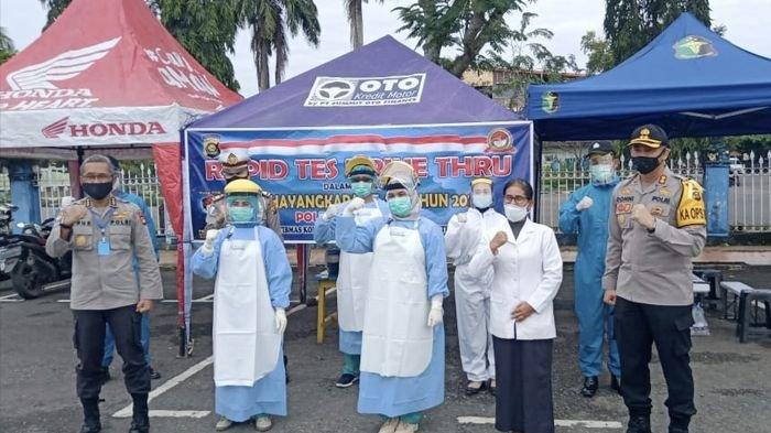 Polres Muaraenim Lakukan Rapid Test Drive Thru Pengemudi Kendaraan Roda Empat dari Luar Muaraenim