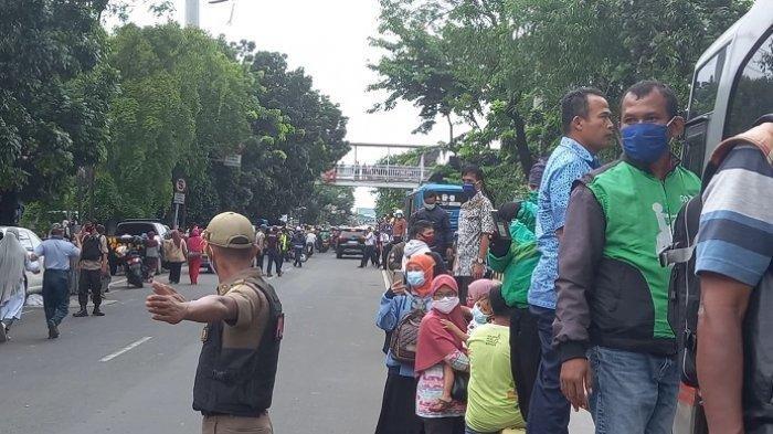 Polisi Bubarkan Kerumunan Warga di Tangerang yang Kepingin Lihat Jenazah Syekh Ali Jaber