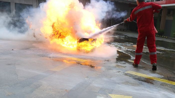 45 Pengawas SPBU Latihan Jadi Safetyman MOR II - taklukkan-api_20170813_001755.jpg