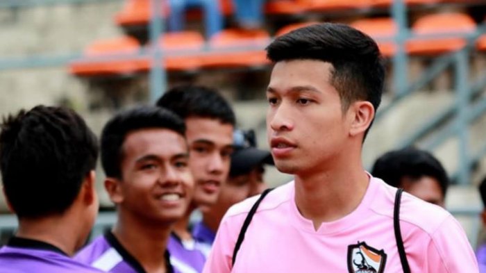 Gelandang Bertahan Timnas Thailand Tanaboon Kesarat : Indonesia Paling Lapar Gelar Piala AFF 2018