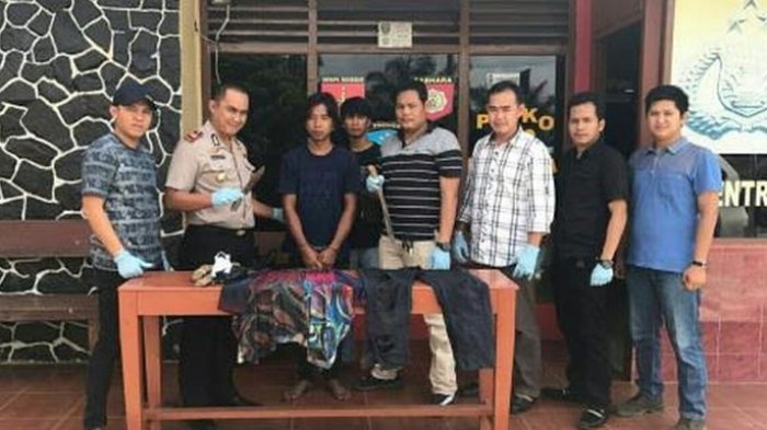 Salah Paham Masalah Lauk Pauk, Suami Tikam Dada Isteri dan Leher Adik Ipar Hingga Tewas