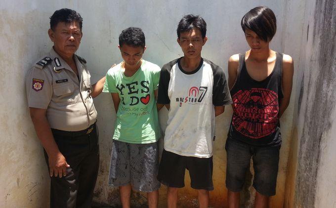 Tiga Remaja Bawa Pedang Terjaring Operasi Tangkap Tangan