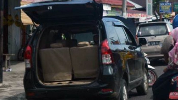 Travel Liar di Pangkal Jembatan Ampera